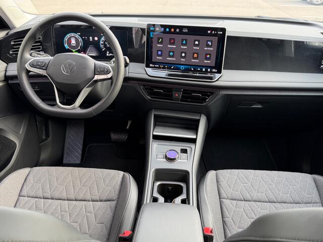 Volkswagen TIGUAN 1.5 eTSI Life | Trekhaak | Camera | Trekhaak | Dode hoek | Rijklaar incl. garantie