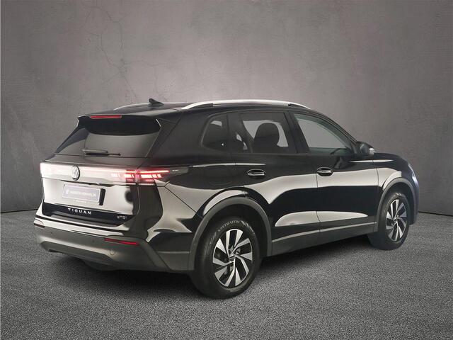 Volkswagen TIGUAN Life Edition 1.5 eTSI 150pk DSG Automaat Trekhaak, Adaptive cruise control, Elektrische achterklep, Achteruitrijcamera, Navigatie, LED koplampen