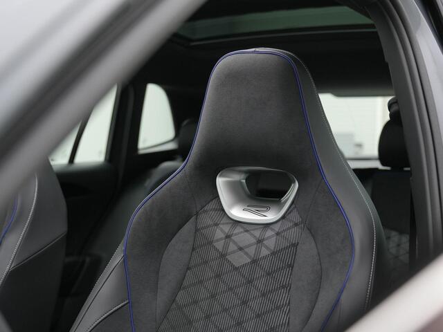 Volkswagen TIGUAN 1.5 TSI eHybrid 204 pk DSG R-Line | Panoramadak | Adaptief onderstel | Stuur-/stoelverwarming | Achteruitrijcamera | Massage