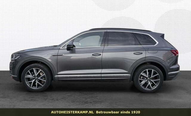 Volkswagen TOUAREG 3.0 TSi eHybrid 4M Elegance ACC Panoramadak Stoelkoeling Memory Trekhaak Camera