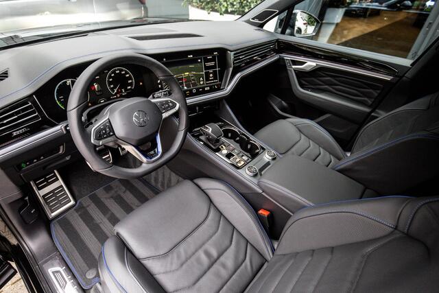 Volkswagen TOUAREG 3.0 TSi eHybrid 4MOTION R