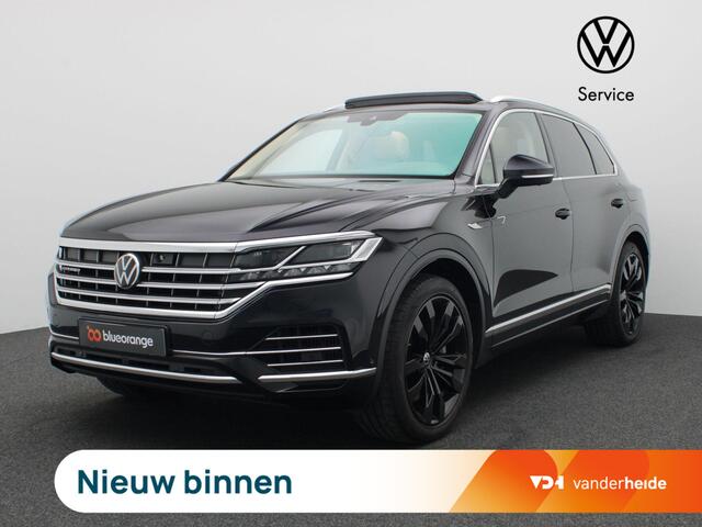 Volkswagen TOUAREG 3.0 TSi eHybrid Atmosphere 4MOTION 381PK DSG LED, Navigatie, Stoelverwarming v+a, Panorama Dak, Leder, 19"LMV, Trekhaak, 360gr. Camera
