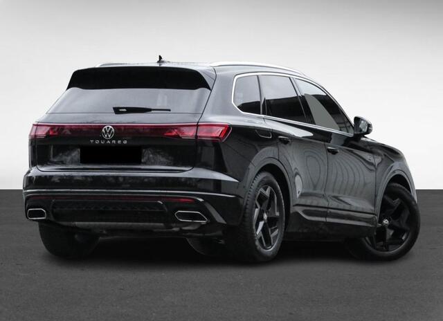 Volkswagen TOUAREG 3.0 TDI R-Line Grijs Kenteken ACC Luchtvering Trekhaak Comfortstoelen Head-Up Display