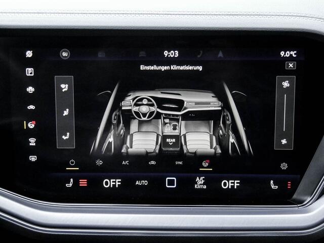 Volkswagen TOUAREG 3.0 TDI R-Line Grijs Kenteken ACC Luchtvering Trekhaak Comfortstoelen Head-Up Display