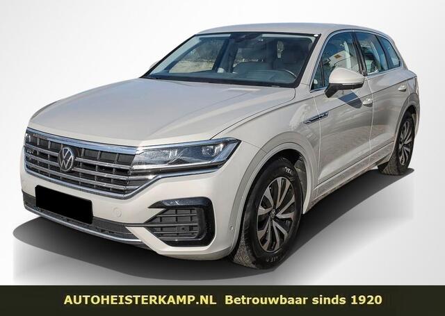 Volkswagen TOUAREG 3.0 TDI Elegance R-Line ACC Luchtvering Comfortstoelen Head-Up Dynaudio Stuurverwarming 360 Camera