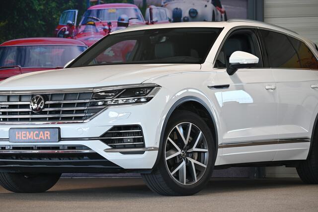 Volkswagen TOUAREG 3.0 TSi eHybrid 4MOTION FULL OPTION nieuwprijs 110.000 EURO