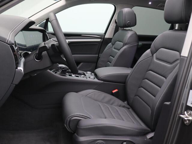 Volkswagen TOUAREG 3.0 TSi eHybrid 4MOTION Elegance 381PK DSG matrix led, trekhaak, 360gr. camera, adaptive cruise, head-up, keyless, side assist, luchtvering, 21" lichtmetaal