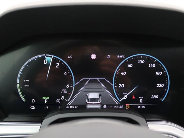 Volkswagen TOUAREG 3.0 TSi eHybrid 4MOTION Elegance 381PK DSG matrix led, trekhaak, 360gr. camera, adaptive cruise, head-up, keyless, side assist, luchtvering, 21" lichtmetaal