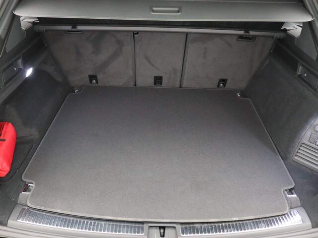 Volkswagen TOUAREG 3.0 TSi eHybrid 4MOTION Elegance 381PK DSG 360 gr. camera, head-up, trekhaak, leder, stoelventilatie, luchtvering, keyless, stoelverwarming&koeling, virtual pedal, alarm, 21'' lichtmetaal