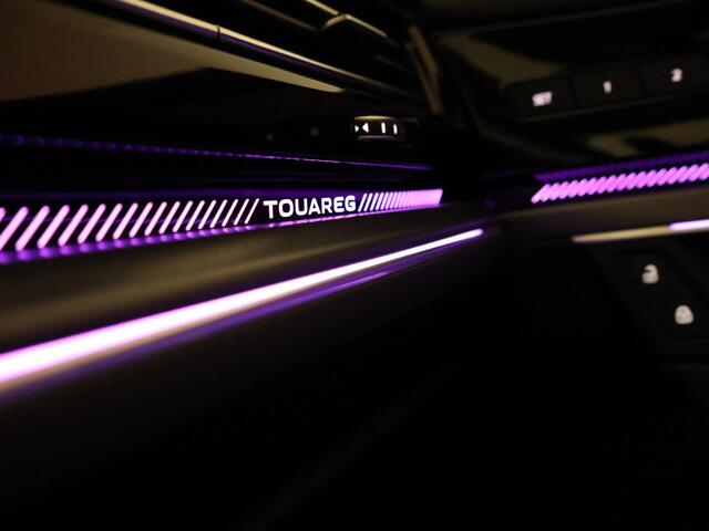 Volkswagen TOUAREG R 3.0 TSi V6 eHybrid 4MOTION R 462 PK *CHILI RED* + PANORAMA | STOELVENTILATIE | LUCHTVERING | DYNAUDIO | HEAD-UP DISPLAY