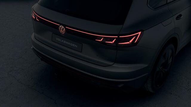 Volkswagen TOUAREG 3.0 TSI eHybrid 4MOTION 462 Tiptronic R Automaat | Verwarmbare achterbank