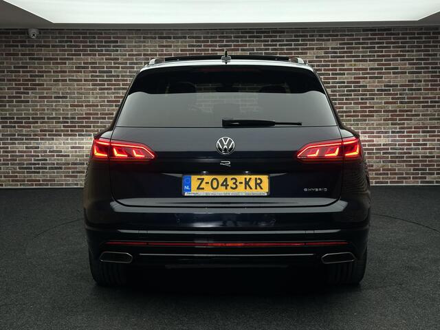 Volkswagen TOUAREG 3.0 TSi 4MOTION R HeadUp Panorama Luchtvering Memory Line