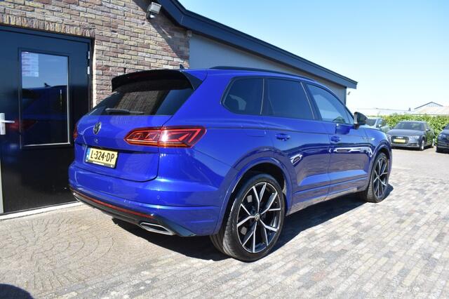 Volkswagen TOUAREG 3.0 TSI 4M R Lapiz Blue, Panorama, Leder, 360 Camera