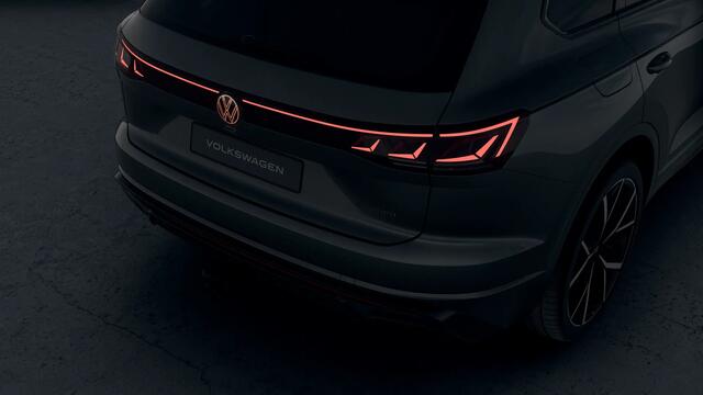 Volkswagen TOUAREG 3.0 TSI eHybrid 4MOTION 462 Tiptronic R Edition Automaat