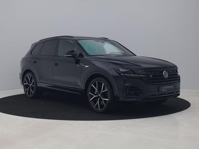 Volkswagen TOUAREG 3.0 TSI 462 PK 4MOTION R | PANO | SOFTCLOSE | STOELVENT. + MASSAGE | LUCHTVERING