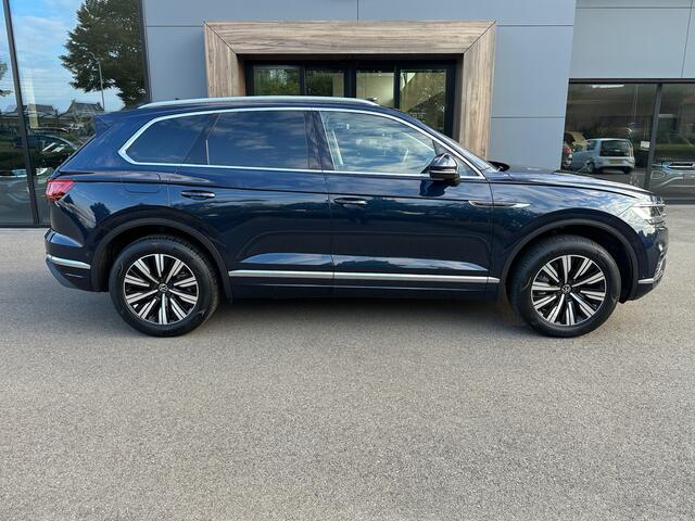 Volkswagen TOUAREG 3.0 TSi eHybrid 4MOTION Elegance | Panoramadak | Head up | Leder | Rijklaar incl. garantie