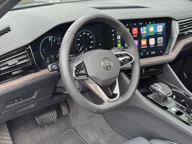 Volkswagen TOUAREG 3.0 TSi eHybrid 4MOTION Elegance | Massage | Trekhaak | Nachtzicht