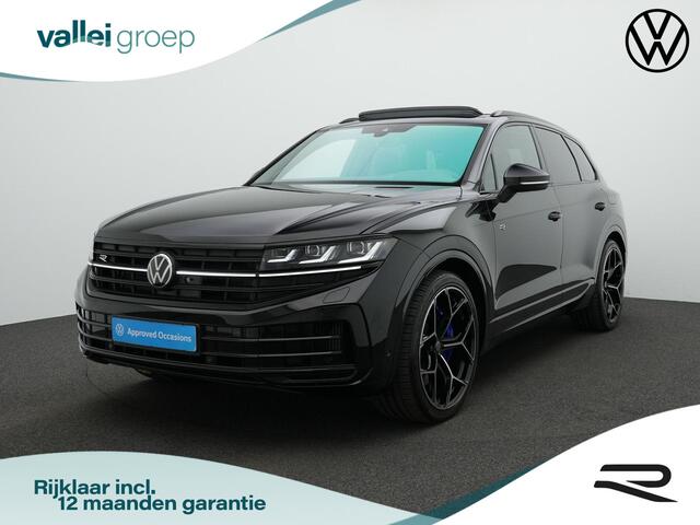 Volkswagen TOUAREG 3.0 TSi 462 pk Tiptronic eHybrid 4MOTION R | Panoramadak | Nachtzicht | Trekhaak | Stoelventilatie | DYNAUDIO | Bekleding Leder Puglia | 22 inch