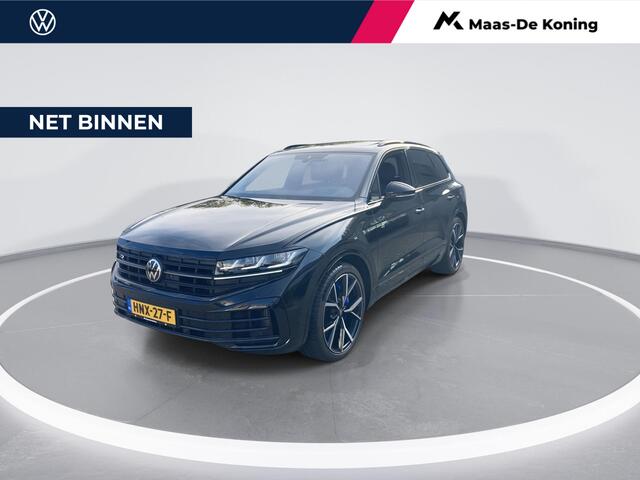 Volkswagen TOUAREG 3.0 TSi eHybrid 462pk 4MOTION R · Panoramadak · Elek. Trekhaak · 360 gr. camera · Stoelmassage & ventilatie · DYN Audio Leder · 22 inch · Sluitbekrachtiging · Head-up Display · Night Vision · Alarmklasse 5 · Garantie t/m 11-05-2029 of 100.000km
