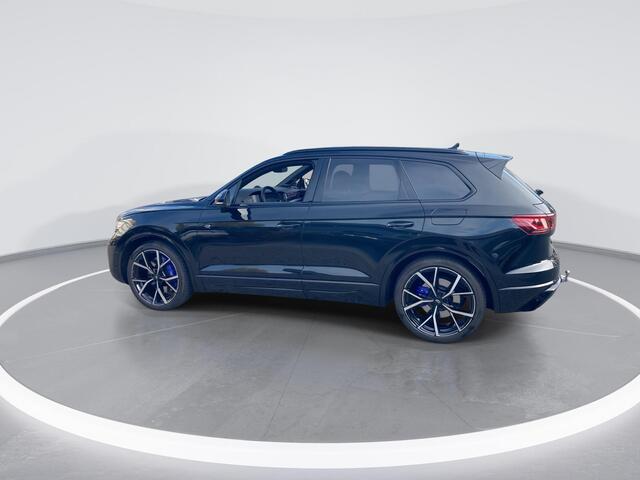 Volkswagen TOUAREG 3.0 TSi eHybrid 462pk 4MOTION R · Panoramadak · Elek. Trekhaak · 360 gr. camera · Stoelmassage & ventilatie · DYN Audio Leder · 22 inch · Sluitbekrachtiging · Head-up Display · Night Vision · Alarmklasse 5 · Garantie t/m 11-05-2029 of 100.000km