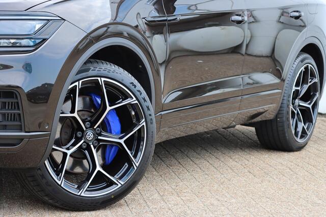 Volkswagen TOUAREG 3.0 TSI eHybrid 4Motion Elegance Black Style 380pk Tiptronic