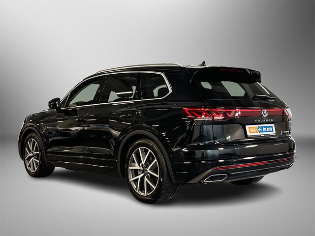 Volkswagen TOUAREG 3.0 381pk TSi eHybrid 4MOTION Elegance 360 graden camera 'Area View' | Panoramaschuif-kanteldak | Luchtvering