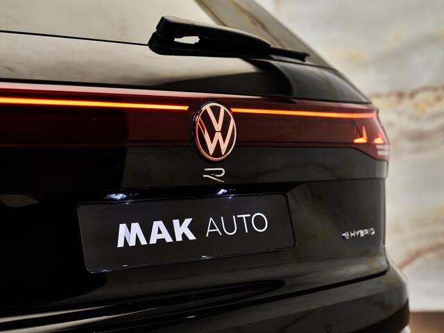 Volkswagen TOUAREG R V6 eHybrid 4Motion, pano, tr.haak, Dynaudio, 22'', luchtv., matrix-LED, memory, HUD, keyless, ACC, privacy