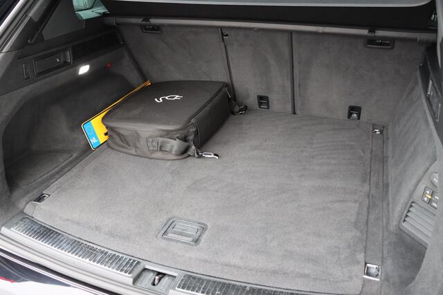 Volkswagen TOUAREG 3.0 TSI eHybrid 4Motion Elegance Black Style 380pk Tiptronic