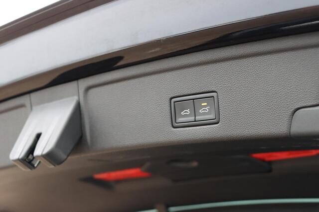 Volkswagen TOUAREG 3.0 TSI eHybrid 4Motion Elegance Black Style 380pk Tiptronic