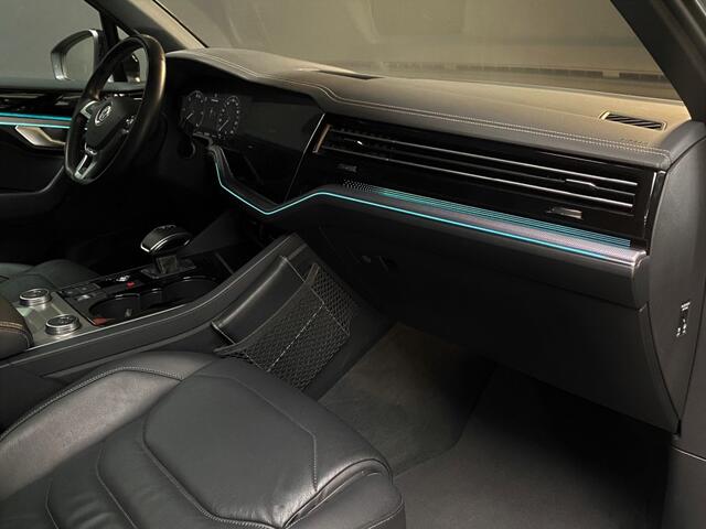 Volkswagen TOUAREG 3.0 TDI 2xR-LINE 21inch,Black Style nachtzicht Btw+winterset