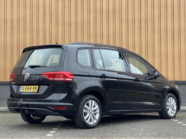 Volkswagen TOURAN 1.6 TDI SCR Comfortline 7p | 7 Persoons! | Apple Carplay | Airconditioning | Cruise Control | Bluetooth | Stop&GO |