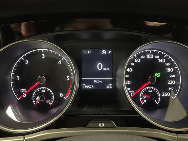 Volkswagen TOURAN 1.6 TDI SCR Comfortline 7p | 7 Persoons! | Apple Carplay | Airconditioning | Cruise Control | Bluetooth | Stop&GO |