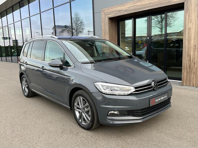 Volkswagen TOURAN 1.5 TSI 150pk DSG Highline 7-persoons | Dode hoek | Virtual cockpit | Navi | Rijklaar incl. garantie