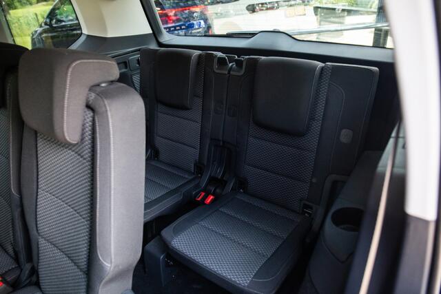 Volkswagen TOURAN 1.5 TSI Comfortline Business 7p , Adap. Cruise, Virtual cockpit, Achteruitrijcamera,