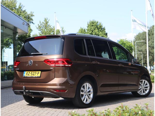 Volkswagen TOURAN 1.2 TSI Connected Series 7 Persoons