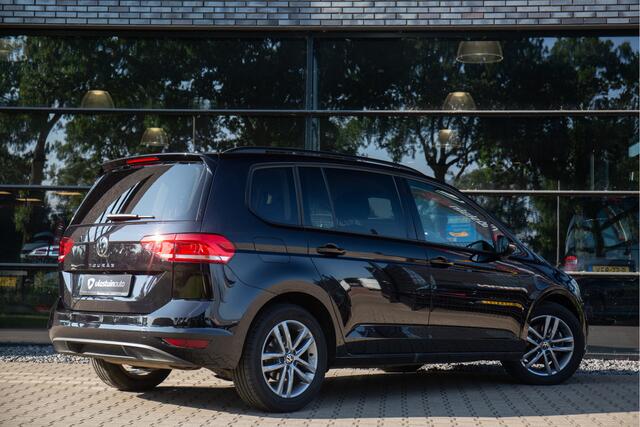 Volkswagen TOURAN 1.5 TSI Comfortline Business 7p , Adap. cruise, Virtual cockpit, Achteruitrijcamera,