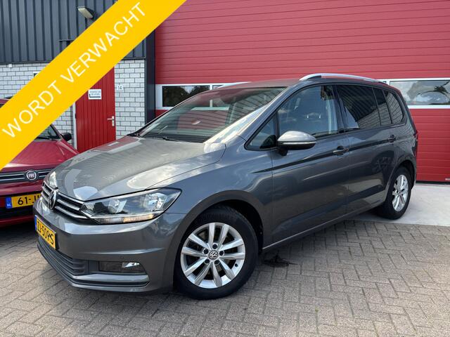 Volkswagen TOURAN 1.5 TSI 150PK Comfortline Business 7p CAMERA / STOELVERW / DAB+ / ACC / PDC / BLUETOOTH / CRUISE / NL-AUTO