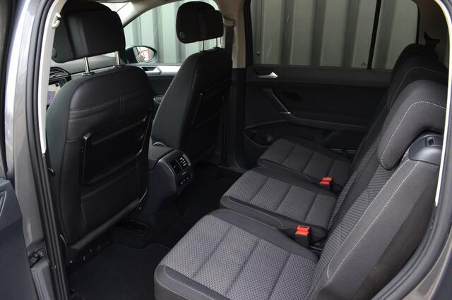 Volkswagen TOURAN 1.4 TSI Comfortline 7p Navi/Camera/LED/18'' inch