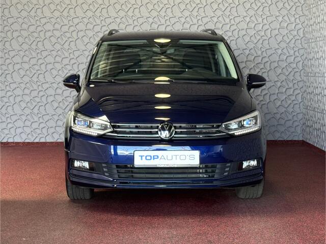 Volkswagen TOURAN 1.5 TSI 150PK 7P CARPLAY NAVI CAMERA LED ELEK.KLEP VIR.COCKPIT DODE.HOEK DET. STOELVERW KEYLESS 7P 7PERS 09/2024 "Volkswagen rijden begint bij Topautos.nl - 75 topmodellen direct op voorraad!"