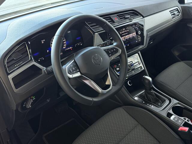 Volkswagen TOURAN 1.5 TSI 150PK 7P CARPLAY NAVI CAMERA LED ELEK.KLEP VIR.COCKPIT DODE.HOEK DET. STOELVERW KEYLESS 7P 7PERS 09/2024 "Volkswagen rijden begint bij Topautos.nl - 75 topmodellen direct op voorraad!"
