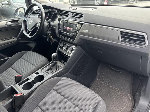 Volkswagen TOURAN 2.0 TDI SCR AUTOMAAT / DEALER ONDERHOUDEN