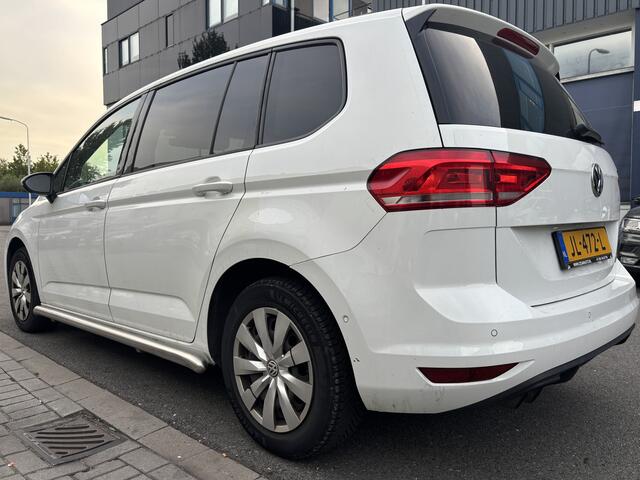 Volkswagen TOURAN 2.0 TDI SCR AUTOMAAT / DAELER ONDERHOUDEN