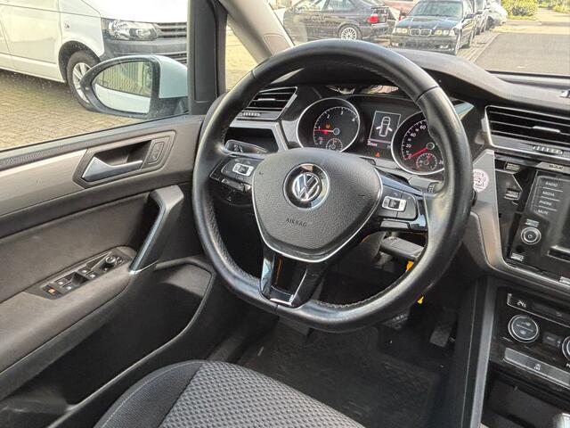 Volkswagen TOURAN 2.0 TDI SCR AUTOMAAT / DAELER ONDERHOUDEN