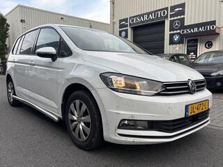 volkswagen-touran-2.0-tdi-scr-autom