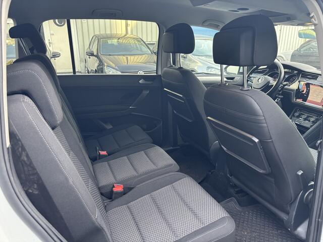 Volkswagen TOURAN 2.0 TDI SCR AUTOMAAT / DEALERONDERHOUDEN