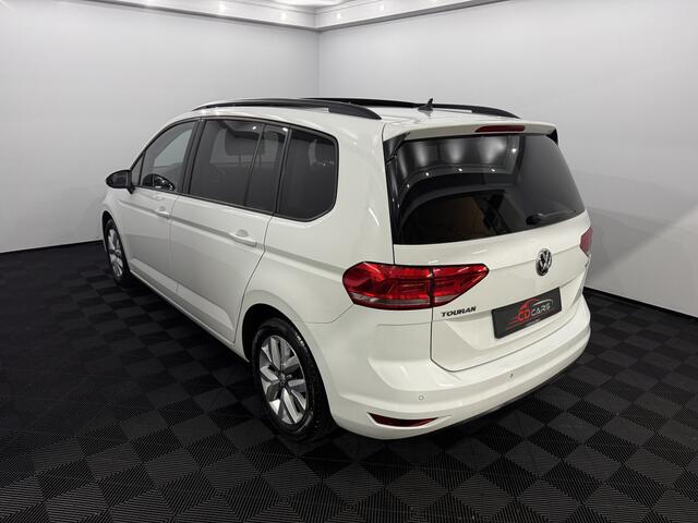 Volkswagen TOURAN 1.2 TSI Comfortline 7p Pano, Navi, Parkeersensoren, Cruise control, Clima, Lichtmetalen velgen