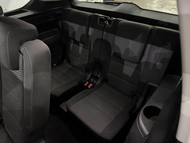 Volkswagen TOURAN 1.2 TSI Comfortline 7p Pano, Navi, Parkeersensoren, Cruise control, Clima, Lichtmetalen velgen