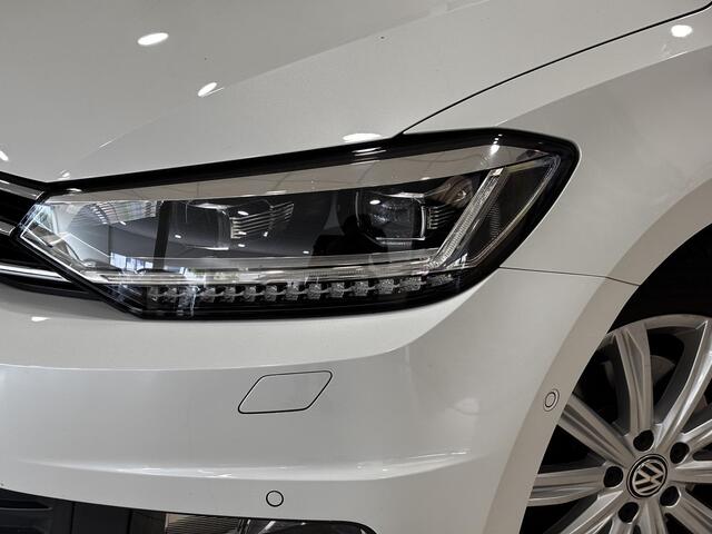 Volkswagen TOURAN 1.4 TSI Connected Series 7persoons | Panorama dak | 7 stoelen | Automaat |