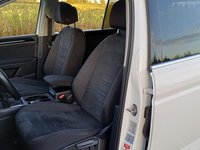 Volkswagen TOURAN 1.5 TSI Highline /Pano/Trekh./Camera/Digi Dash/18"/