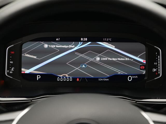 Volkswagen TOURAN 7 pers. 1.5 TSI 150 pk DSG Highline Business R | LED Plus | Stoel- /achterbankverwarming | Adaptive Cruise | Sportonderstel | Achteruitrijcamera | 17 inch